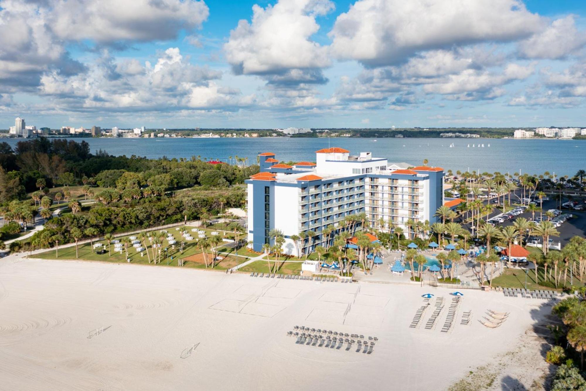 Sheraton Sand Key Resort Clearwater Beach Exterior photo